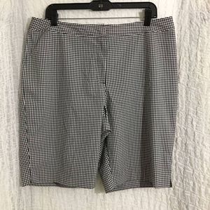 Chico's Gingham Plaid Bermuda Shorts Size 2.5 ( Large )